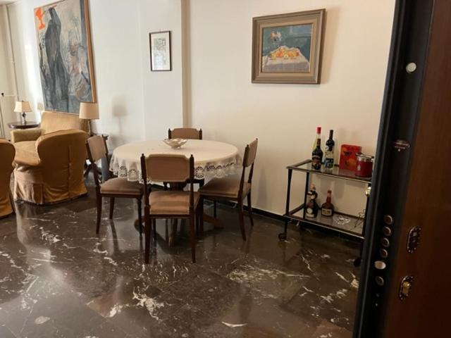 Spacious And Sunny Appartment In Cholargos Athens Exterior photo