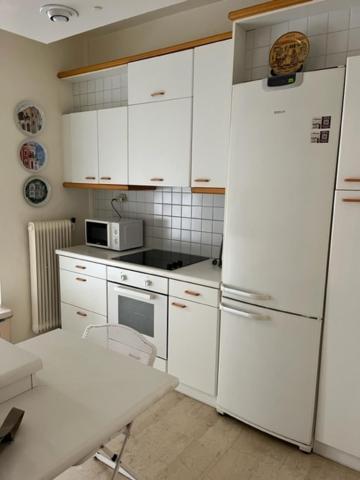 Spacious And Sunny Appartment In Cholargos Athens Exterior photo
